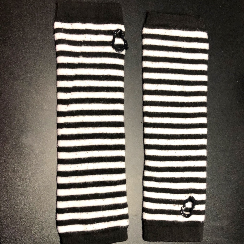 Arm warmers stripped emo punk 2000s teenager 08s black and white stripes